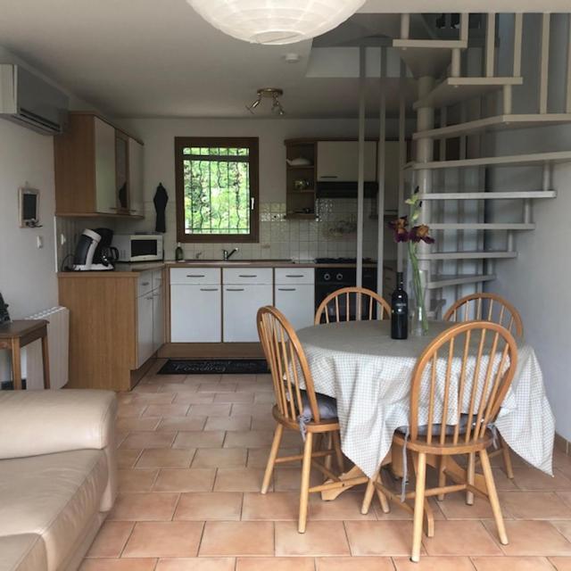 Gite L'Annexe Villelaure Dış mekan fotoğraf