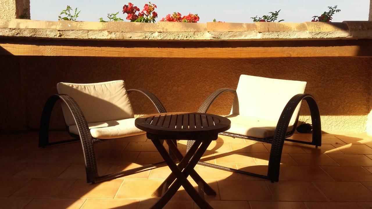 Gite L'Annexe Villelaure Dış mekan fotoğraf