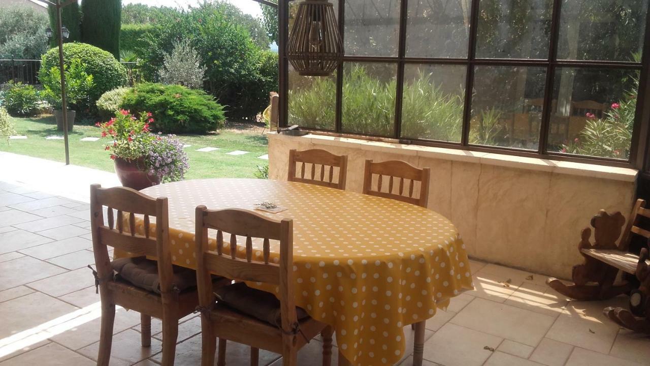 Gite L'Annexe Villelaure Dış mekan fotoğraf
