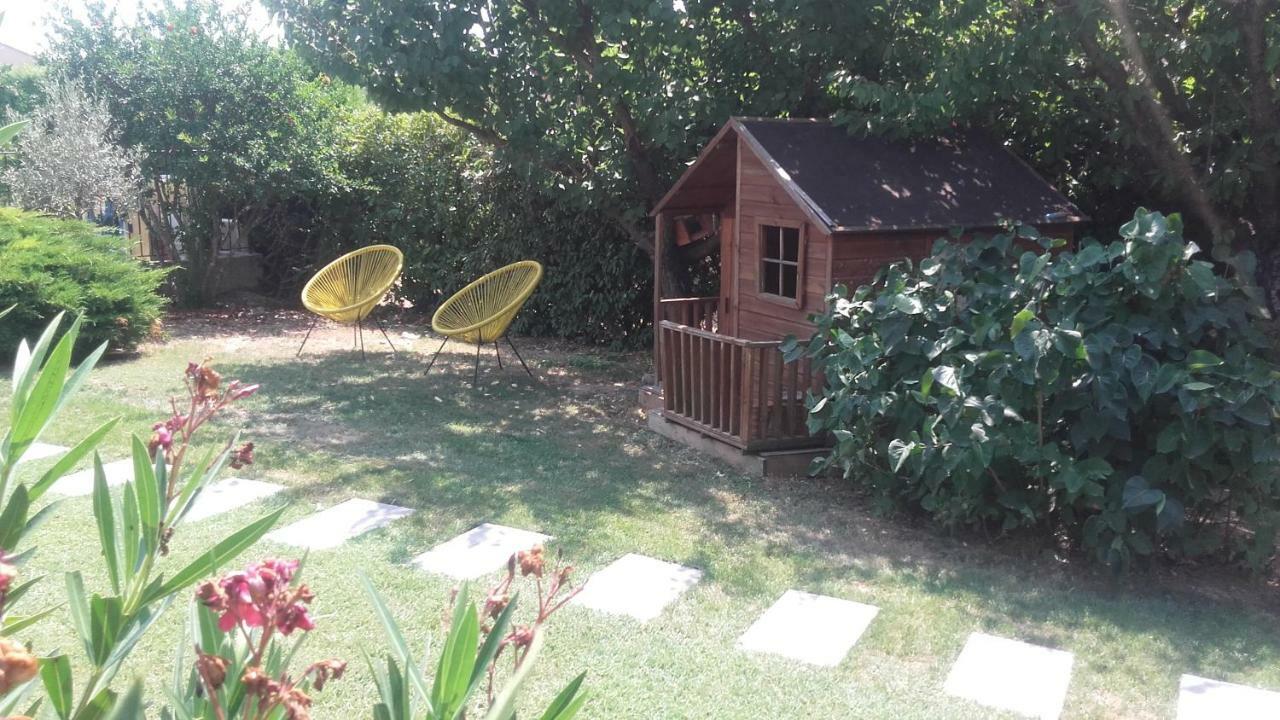 Gite L'Annexe Villelaure Dış mekan fotoğraf